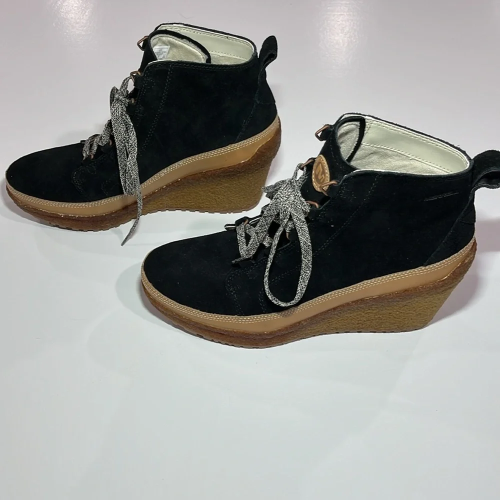 Merrell Tremblant Wedge Black Suede Lace Up Ankle Booties J94768 - 9.5 - NEW‎